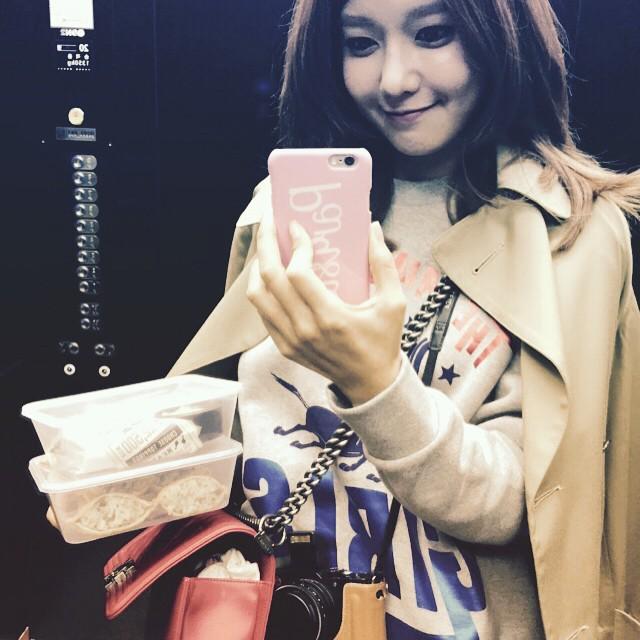 [OTHER][15-02-2014]SooYong tạo tài khoản Instagram và Weibo + Selca mới của cô - Page 7 CDl8tc8WYAAdkrn