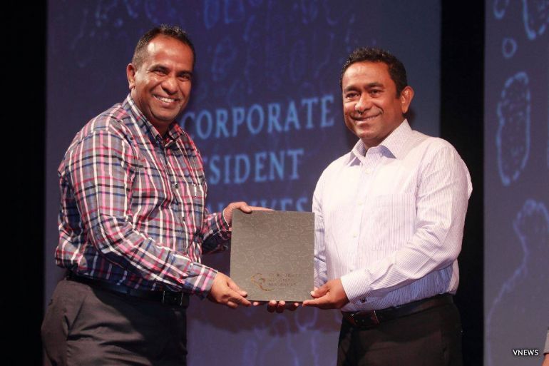 vaavu's tweet photo. Corporate Resident Visa introduced for investors http://t.co/tLgmh9aQv1 http://t.co/c7REbnhjmX