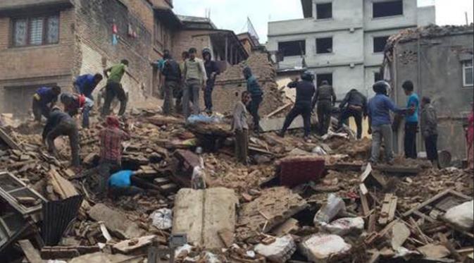 WeGotLoves's tweet photo. #PrayForNepal smoga keluarga yg terkena musibah disana diberi ketabahan &amp; kekuatan serta smua korban segera ditemukan http://t.co/K15sQrBfhX