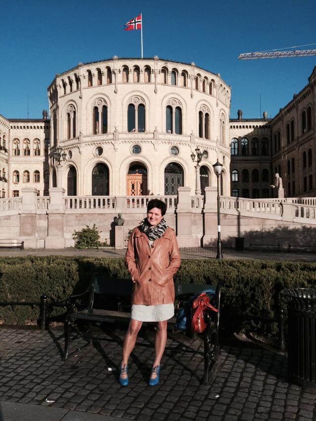 AudreyvdrMeer's tweet photo. På vei til Stortinget med innlegg på minihøring "Tidlig innsats for barn og unge". #Venstre #barnehagepolitikk http://t.co/mBiclMixBg