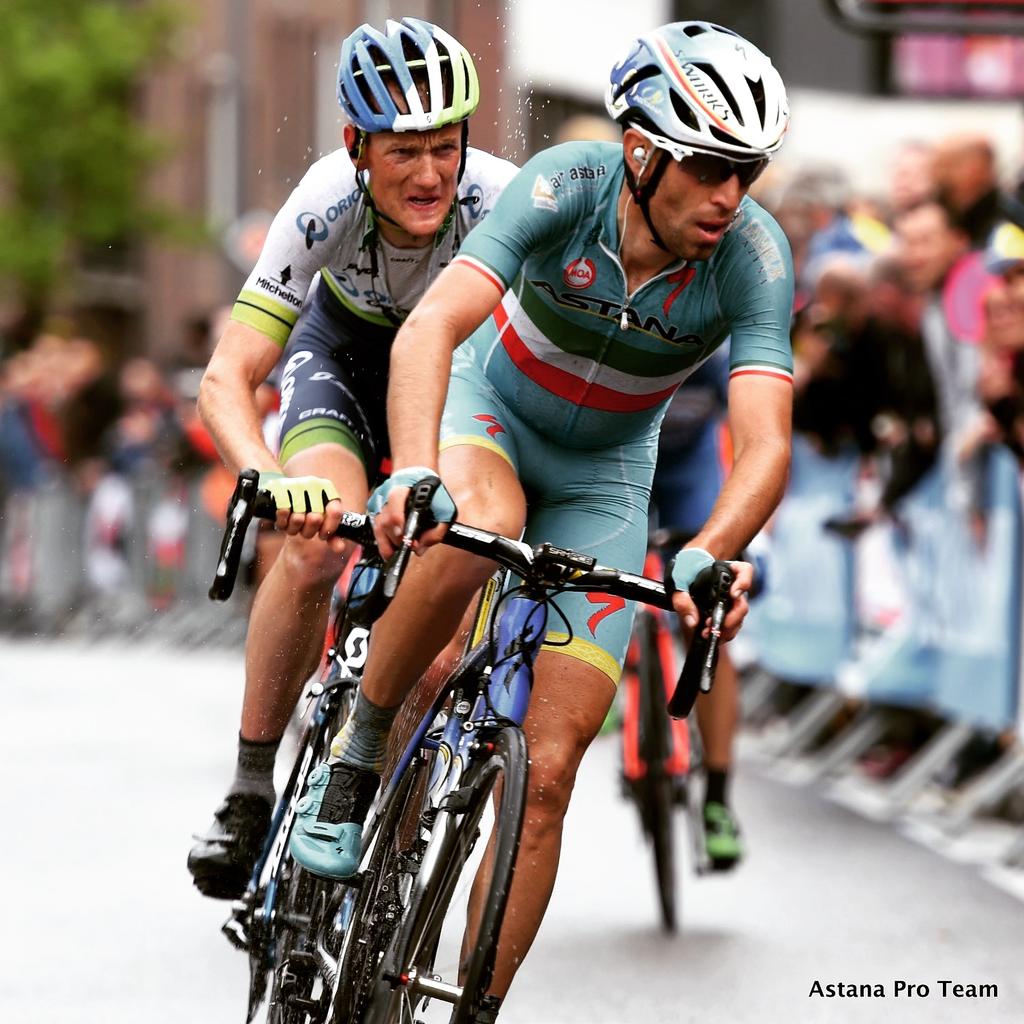 XDSAstanaTeam's tweet photo. Kangert, Scarponi, Taaramäe, Fuglsang and Nibali at #LBL2015 with @bettiniphoto http://t.co/b1UffOW2h4
