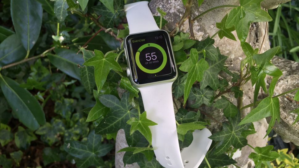 techradar's tweet photo. Is the Apple Watch good for running? Our Running Man @superbeav finds out http://t.co/EbBUPRmXxE http://t.co/fNCn0OIap5