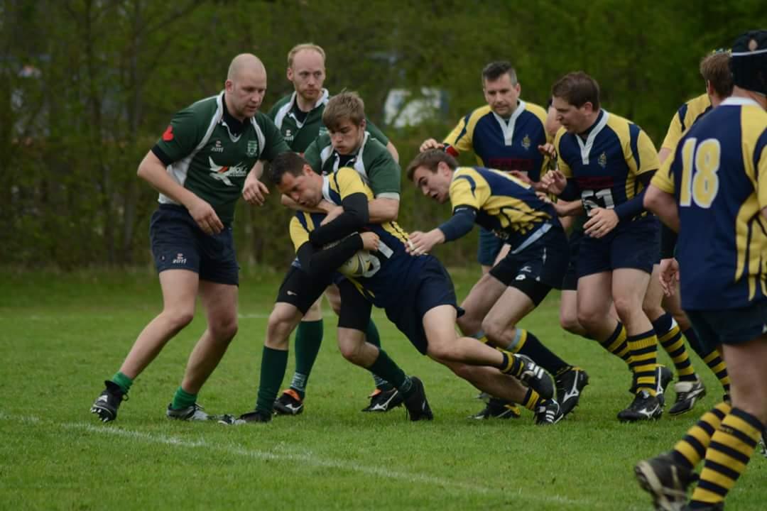 MarianBaarda's tweet photo. Gisteren cursus sport gehad. Onderwerp rugby! @RCdeWrotters http://t.co/mChOLyfuA0