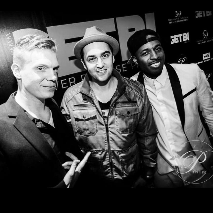 DJDecane's tweet photo. Had a great time at the #GETBI Cover Release Party with @medialotse @JoshMorelandNow @CosmoKlein & @MehrzadMarashi1 http://t.co/msAvMZyZ2g