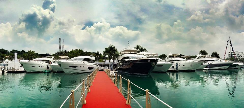 Princess_S_E_A's tweet photo. Wonderful #Princess Yachts #lineup @SingYachtShow 2015 http://t.co/JX633JiEXV http://t.co/hG9rZHGJ4F
