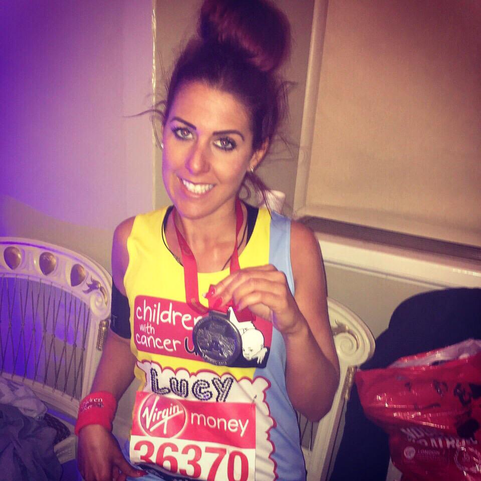 TerryTheTan's tweet photo. Well done to @lucygalsworthy 1 of my clients @essexfightclub in completing her 2nd London marathon 👊💪👊 http://t.co/WF0UF8kYkr