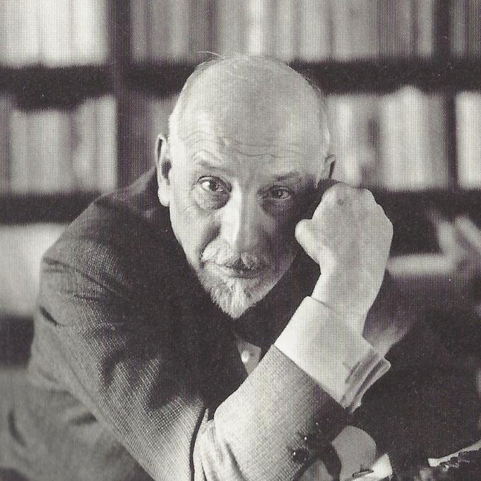 InGalleria's tweet photo. Antologia #ingalleria: Milan l’è un gran Milan. Anche per Pirandello http://t.co/KC3RonZols http://t.co/hFBNmr5tlh