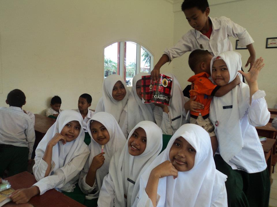dehlani's tweet photo. http://t.co/h9lRvyVBFt