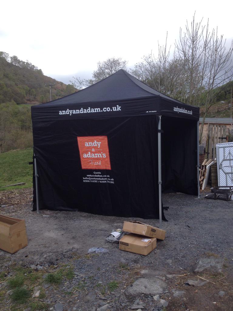 AndyandAdams's tweet image. Having a full dress rehearsal for @machcomedyfest this weekend! #hogroast