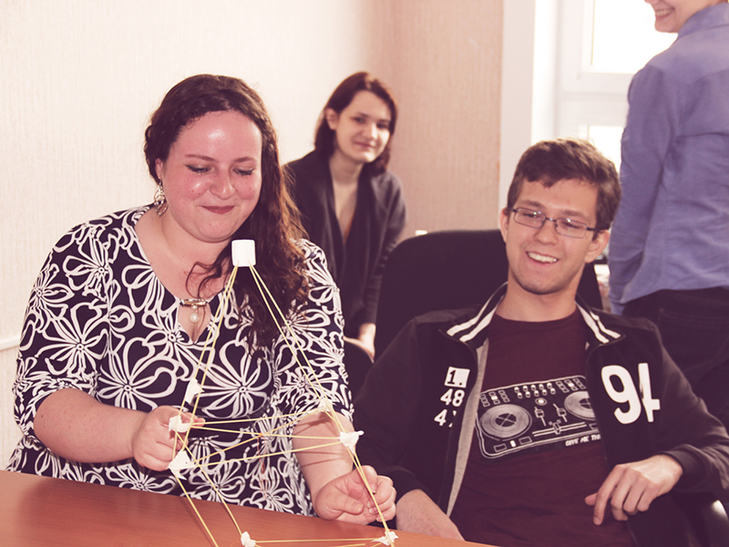 SyberryLife's tweet photo. #marshmallowchallenge #syberry #teambuilding
Marshmallow Challenge в Syberry! Было зефирно — http://t.co/0Iyy5NUOtt http://t.co/kdZRyW2D5G