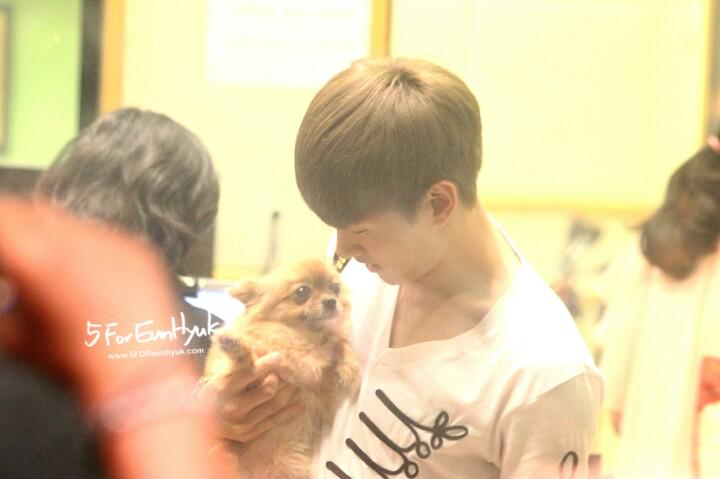 5FOReunhyuk's tweet photo. #RIPChoco #ThankyouChoco #WewillmissyouChoco 😭😭😭 http://t.co/t5a1WLMOq6