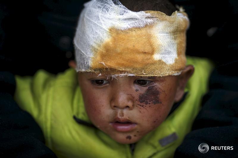 Nearly a million children "severely affected" by earthquake in #Nepal, UNICEF says: reut.rs/1EJbHST