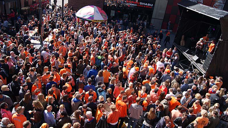 #Koningsdag hortusplein <a href="/joeldetombe/">Joël de Tombe</a> <a href="/MissEmyPerez/">Emy Perez</a> <a href="/jopenkerk/">Jopenkerk</a> <a href="/Jopenbier/">Jopenbier</a>