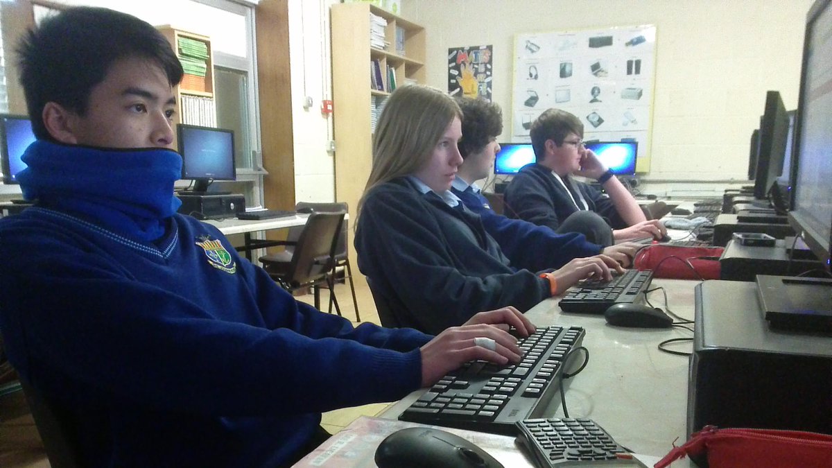 EquinoxF1's tweet photo. Team working hard in preparation for National Finals! #F1inSchools @F1inSchoolsIRL http://t.co/Nkx3SQSJdI