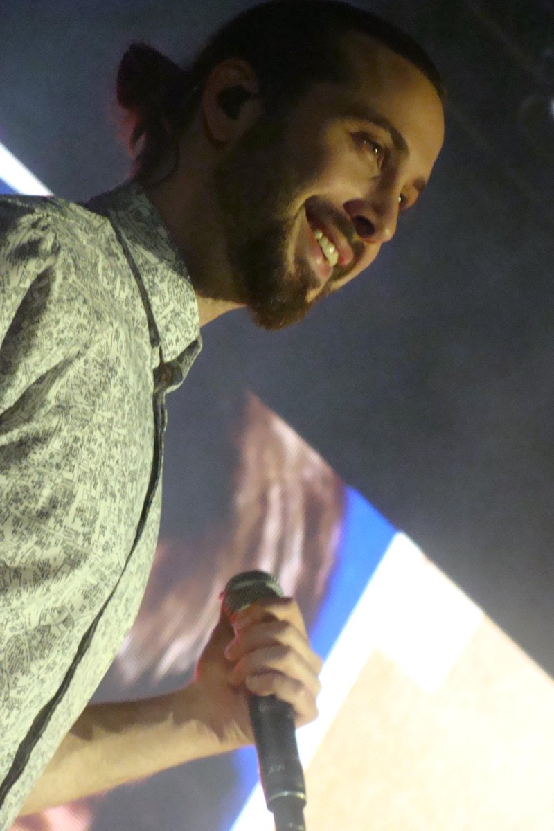 Celle_1501's tweet photo. Smile of @Avi_Kaplan is sooo amazing <3 Love U <3
#PTXOFF #OnMyWayHomeTour #OnMyWayHomeProject http://t.co/cTZ1f3GvX3