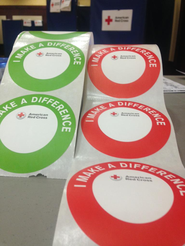 UWECSAAC's tweet photo. Want to make difference?! Come to Davies Ojibwe Ballroom to donate blood!  We are here from 10:00am-4:00 pm 💉 http://t.co/iGAkbO0LRb