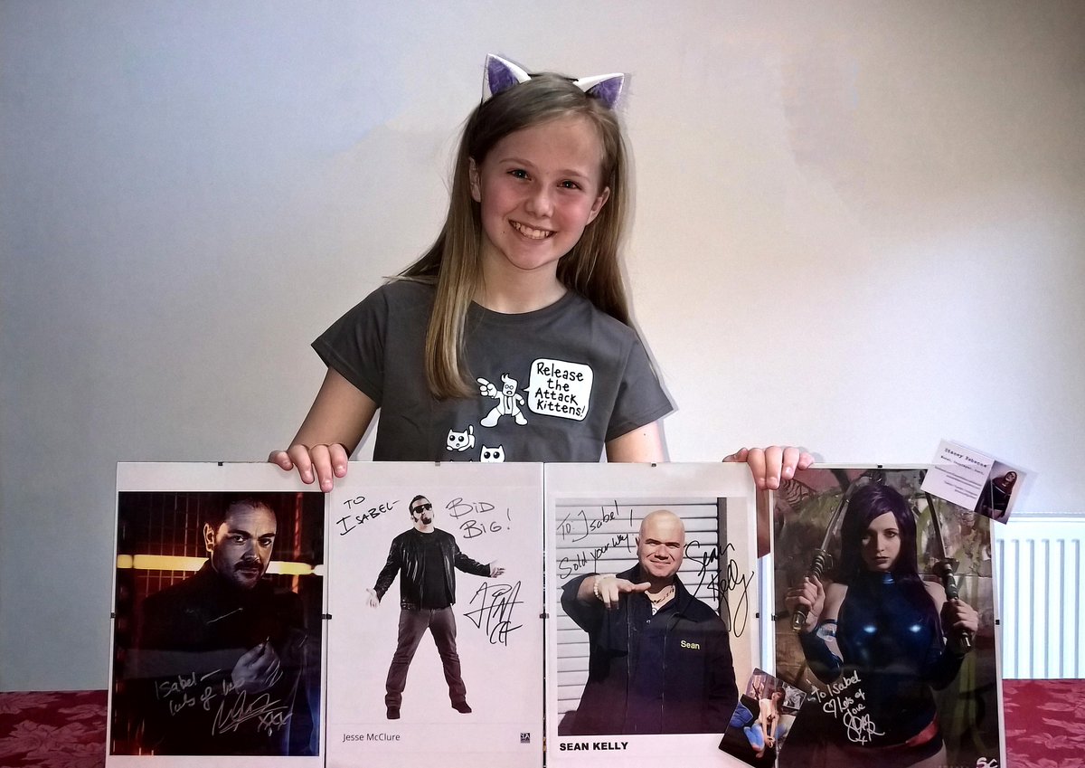 yosagojimbo's tweet photo. My Daughter was over the moon to meet @StaceyofGotham & @Mark_Sheppard @walescomiccon yesterday. #AlreadyFramed http://t.co/HEo21eEIsk
