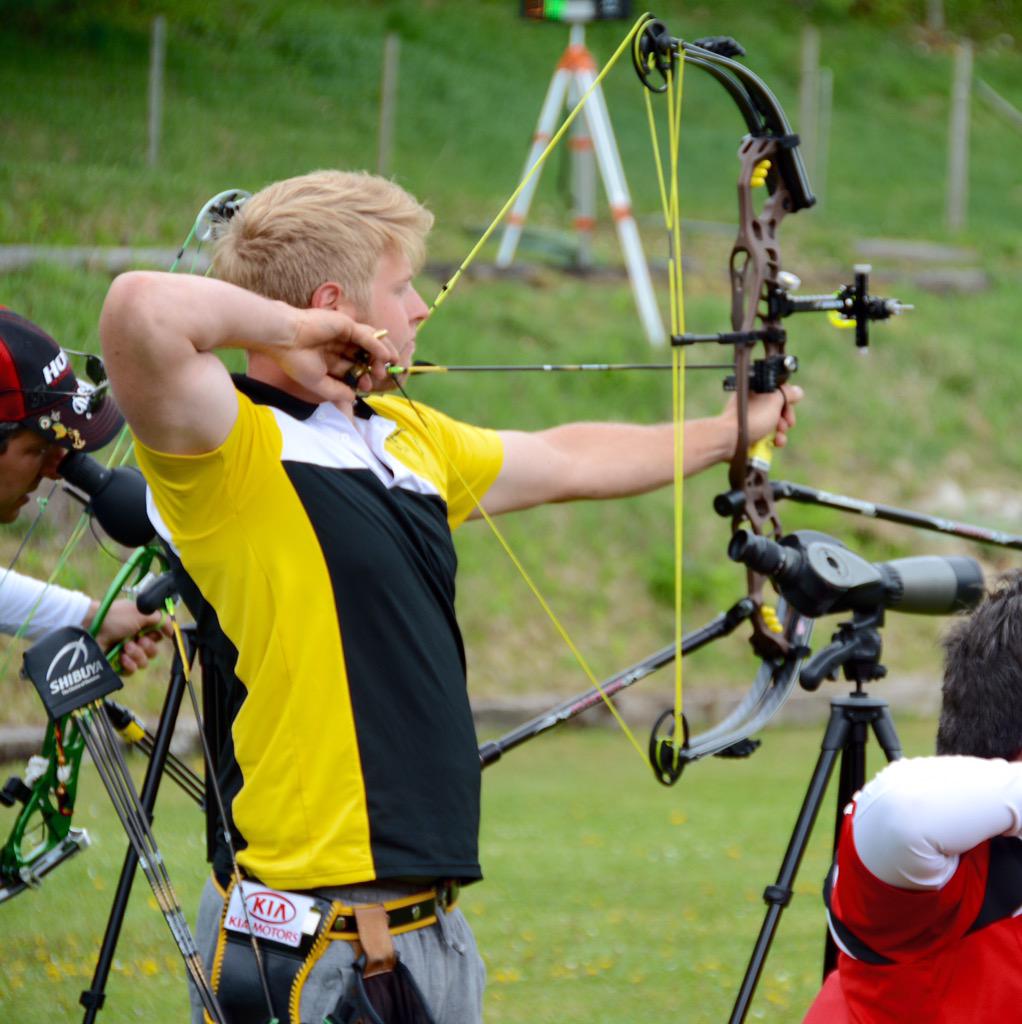 Neue Schweizer Rekorde FITA / nouveau record suisse : Kevin Burri CM 713 !