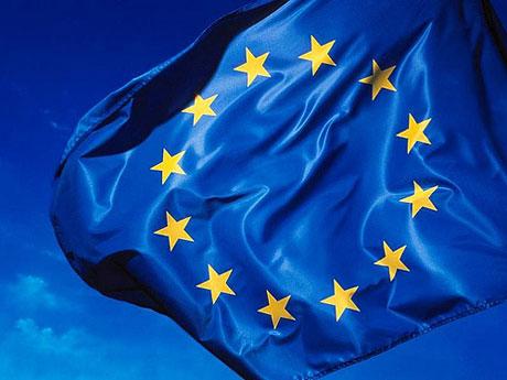 RememberCharity's tweet photo. Did you know in the #EU it's now easier to leave a gift to #charity? Our blog explains all: http://t.co/S6OovgpBy9 http://t.co/pOhTB86Rdr