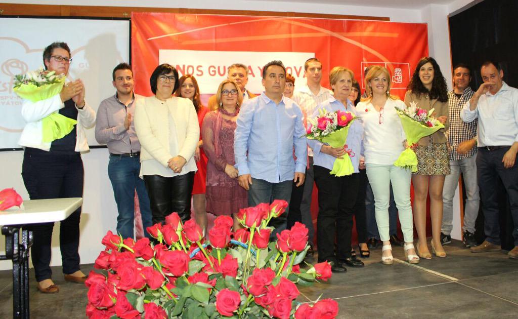 psoeyatova's tweet photo. Gracias Gracias y Gracias a todos por hacer de la presentación de la candidatura el inicio del cambio #NosgustaYatova http://t.co/ZuMG0LpNJ1