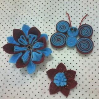 Untuk cewek-cewek, atau cowok sekalipun. Besok, jam 1 siang ada kelas craft bikin bross cantik lho di <a href="/justAlibrary/">Just Library</a>..