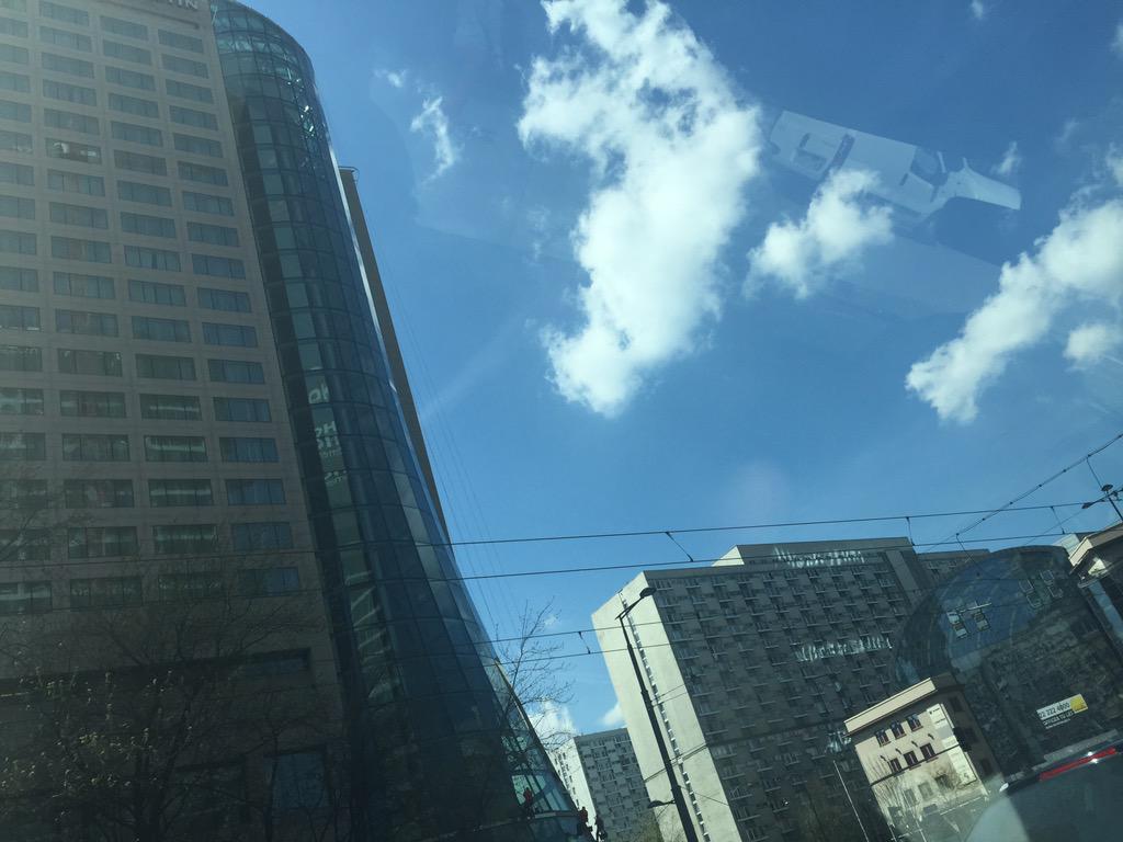 MagginiSimona's tweet photo. #yrwarsaw15#skyscrapers#sunshining http://t.co/sJYnzfzM2n