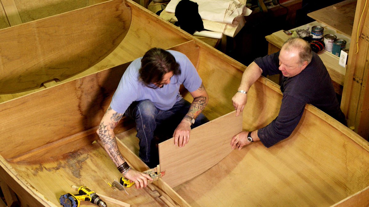 CraftsmanLegacy's tweet photo. #GreenvilleSpartanburg! Today at 12:30pm on #WNSC DT3 catch The #BoatMaker. #woodenboat #buildaboat http://t.co/xoXztielXq