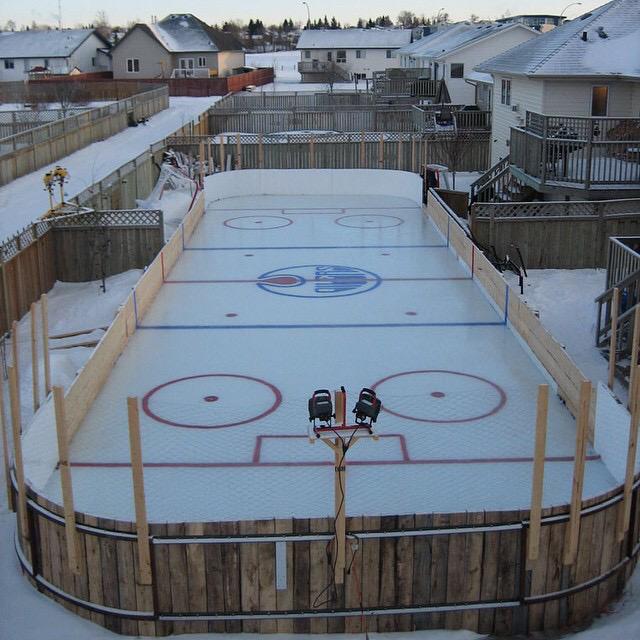 || RT if u would like to have this rink in your backyard ||
