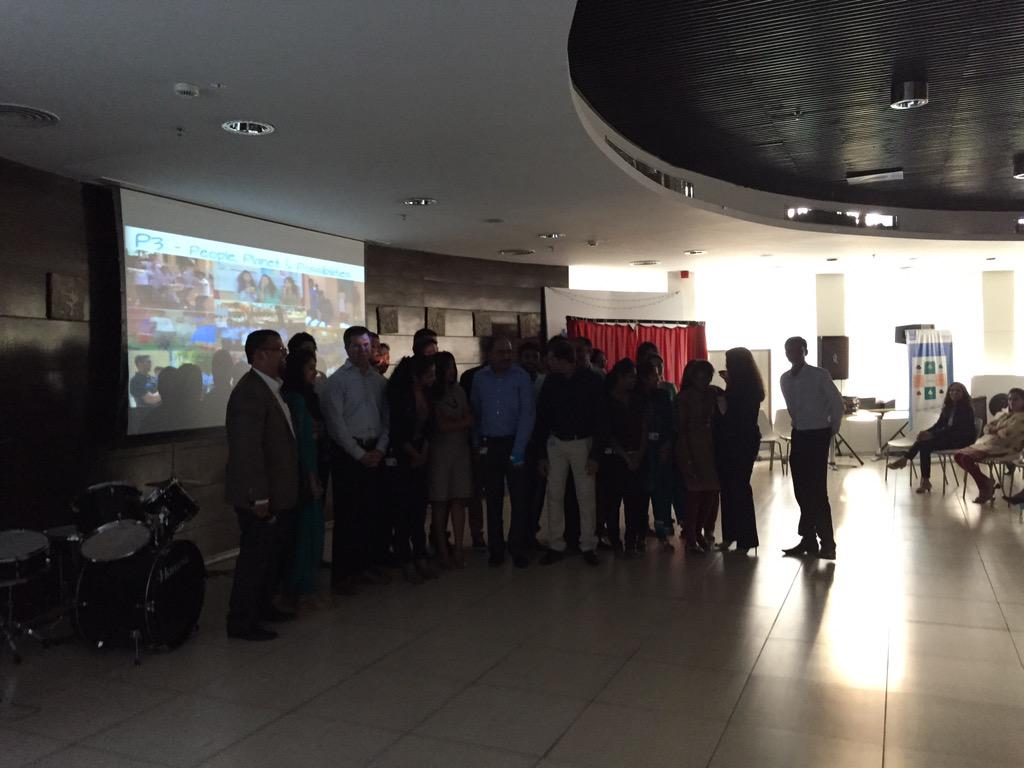 teenagomes's tweet photo. The #gbsindia p3 team, there is no greater joy than the joy of giving. Cheers Keith and team! http://t.co/sHbnwzkAOb