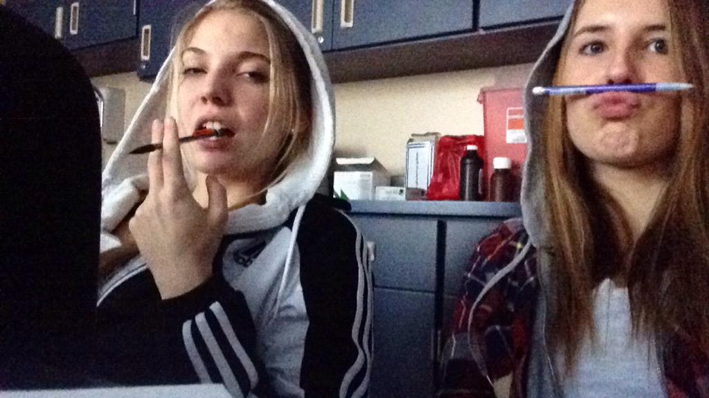 jenny_scheffel's tweet photo. Happy birthday to the twitterless Mariah Stephenson 🎉😘 I wouldn't want to skip school with anyone else, enjoy ur day😜 http://t.co/He2a4jojuV