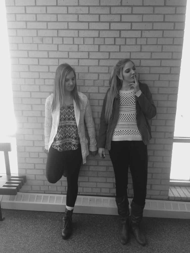 jenny_scheffel's tweet photo. Happy birthday to the twitterless Mariah Stephenson 🎉😘 I wouldn't want to skip school with anyone else, enjoy ur day😜 http://t.co/He2a4jojuV