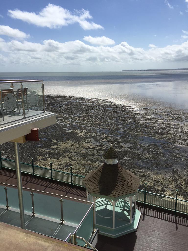 Another shot of our amazing view here at Pegwell bay and Sir Stanley Gray. #thorleyviews