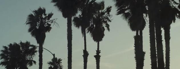 We'd very much like to live inside of Lindstrøm's new video. IT'S SUNNY. thefourohfive.com/tv/watch-a-vid… <a href="/feedelity/">Hans-Peter Lindstrøm</a>