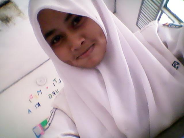 PipitThyraychal's tweet photo. tadi :) http://t.co/RjZx0Pdjfj