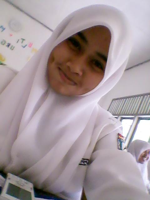 PipitThyraychal's tweet photo. tadi :) http://t.co/RjZx0Pdjfj