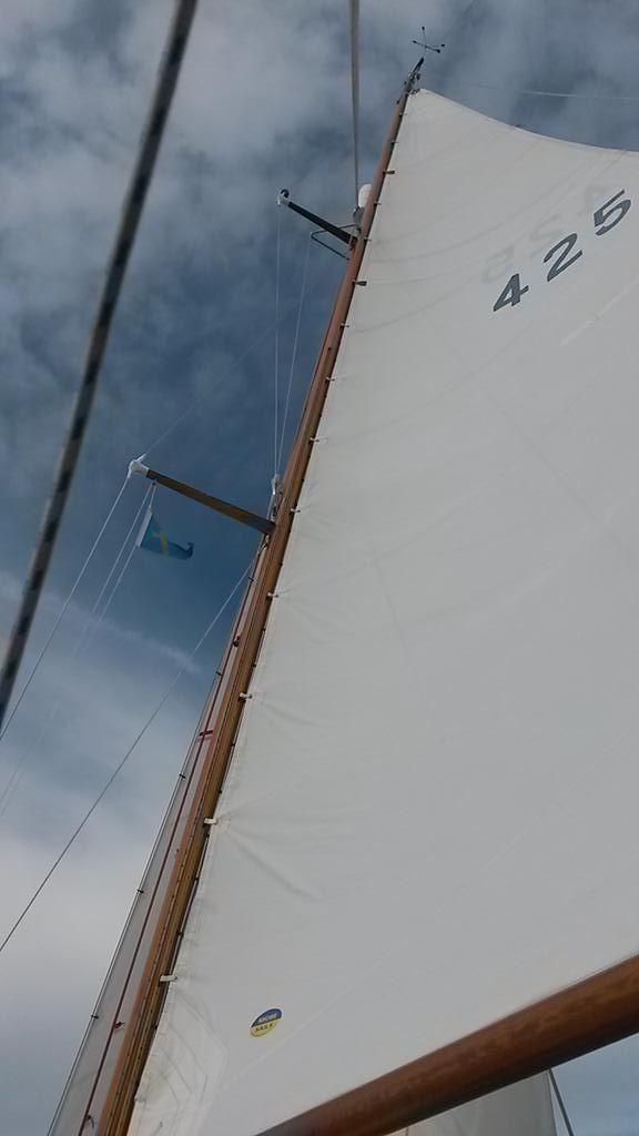 FloPreux's tweet photo. Another great weekend on board Sea Scamp! :-) #seascamp #windfallyachts #seefahrtkreuzer #50sqm http://t.co/HminotoyPg