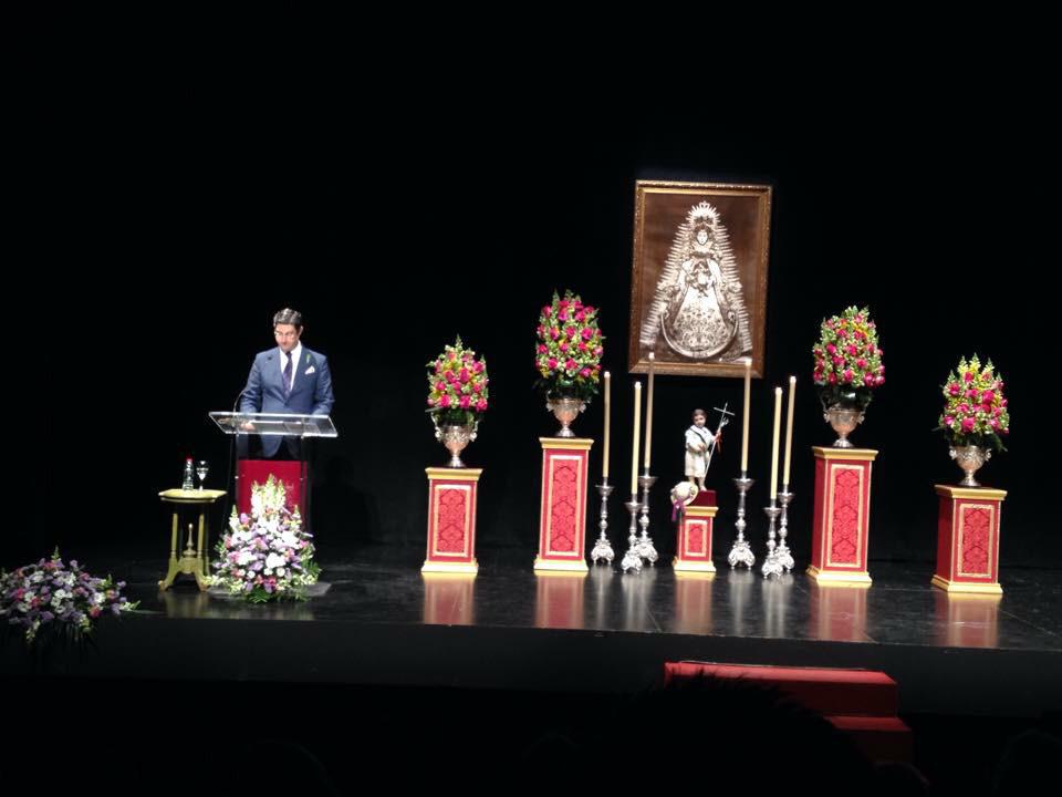 DanielJCarmona's tweet photo. Gracias a la @RociodeCabra por el trato recibido, sus muestras de cariño y sus atentas palabras. http://t.co/xf5KVVngNA