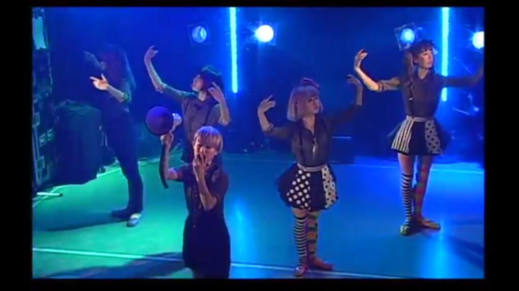 colorpointe tweet picture