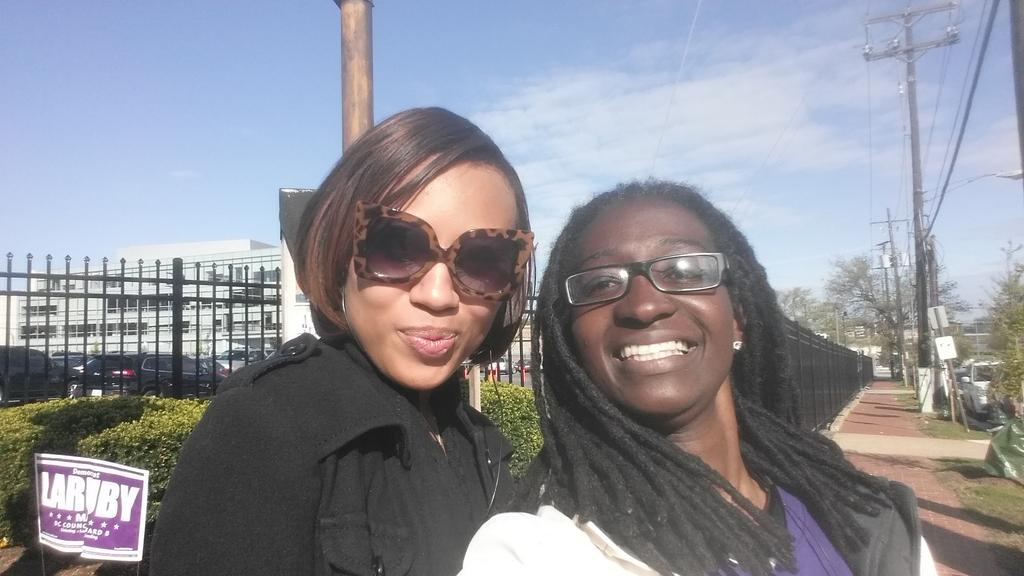 LaRubyMay's tweet photo. Monday morning selfie with a Ward 8 resident who is voting #TeamLaRuby. #so8MAYrise #Purplementum http://t.co/4BebvD4ZI8
