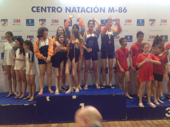 fmn_oficial's tweet photo. #Natación El colegio Gredos de Alcalá se impone en la final del Madrid Comunidad Olímpica http://t.co/yLIAKev2NQ http://t.co/wdz6BY2Ltv