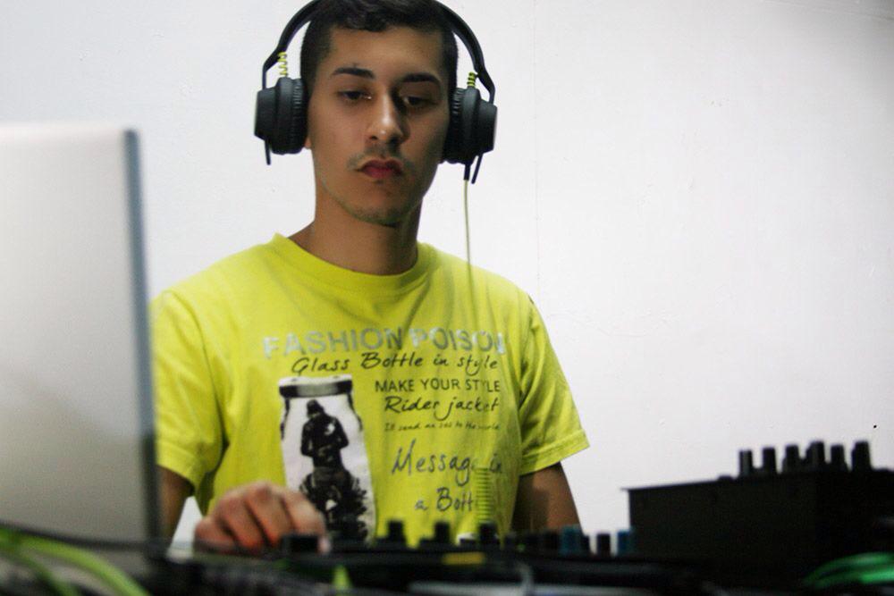 DjEnderRoyers's tweet photo. The Beats Of The Capsule #Xtatic http://t.co/rmZfrZICsG