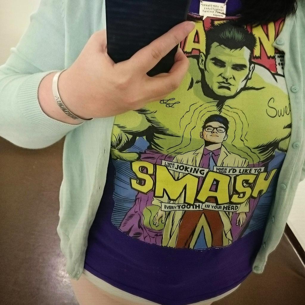 _ThereseSharp's tweet photo. Mozz smash! Mozz grumpiest there is! 

#Morrissey #TheHulk #Mashup #TeeFury http://t.co/StgnjysGJI