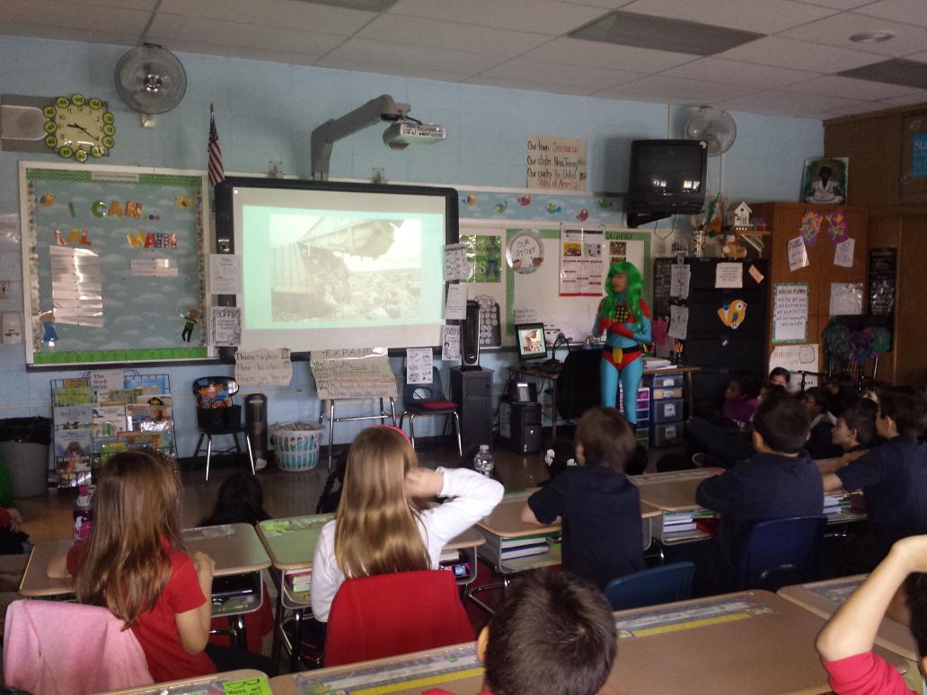 cvieraSBOE's tweet photo. Go Green! Thanks Capt. Planet for visiting Huber's 2nd grade! @DrTufaro @SecaucusPSD @RobPresuto http://t.co/k6gWEyh4QS