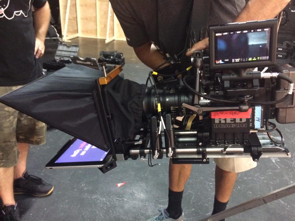 ProPrompting's tweet image. Today we are on a super techno crane with @APsystems #Red #ExtremeJibs