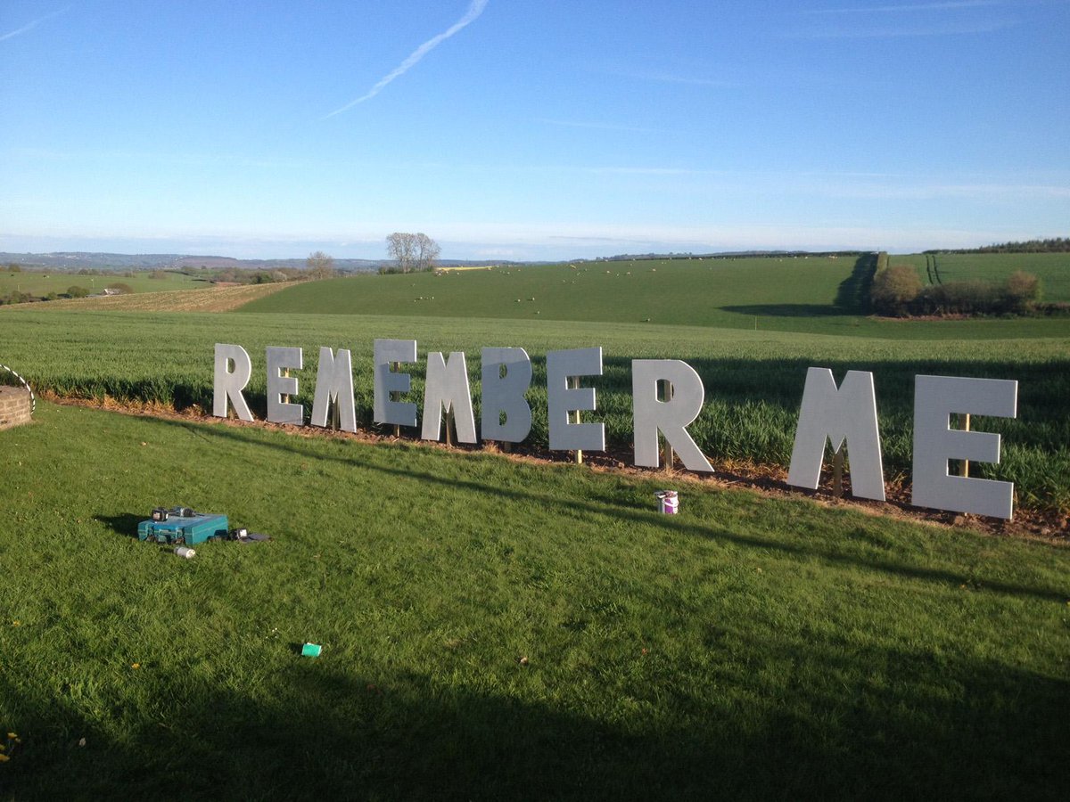 CourtyardArts's tweet photo. Our HUGE letters for @alzheimerssoc are ready to go! Come &amp; help us decorate them this Saturday @WyeCarnival :) http://t.co/6vDvN1Ztvi