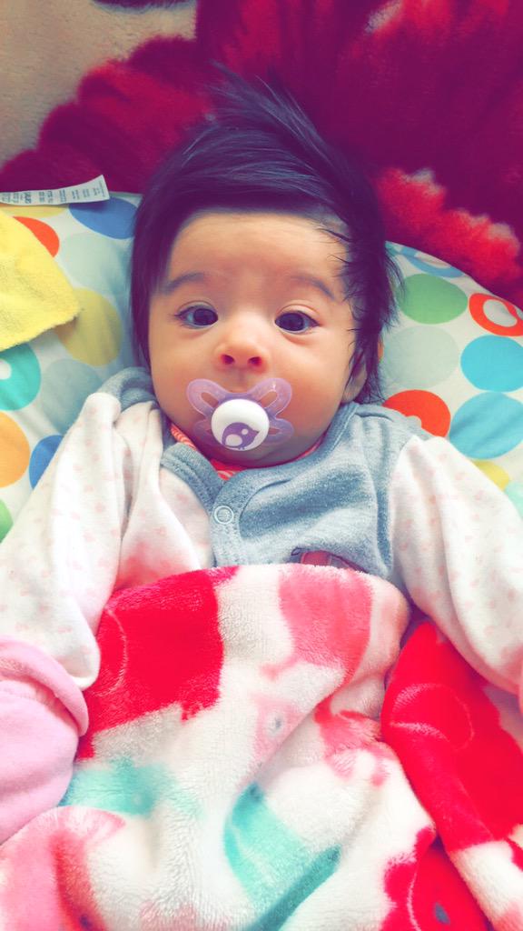 manda_brooke22's tweet photo. Watching these two cuties all week🎀💕 #Aunty&amp;NieceTime #NannyAuntyManda http://t.co/VN2bPd3Oz0
