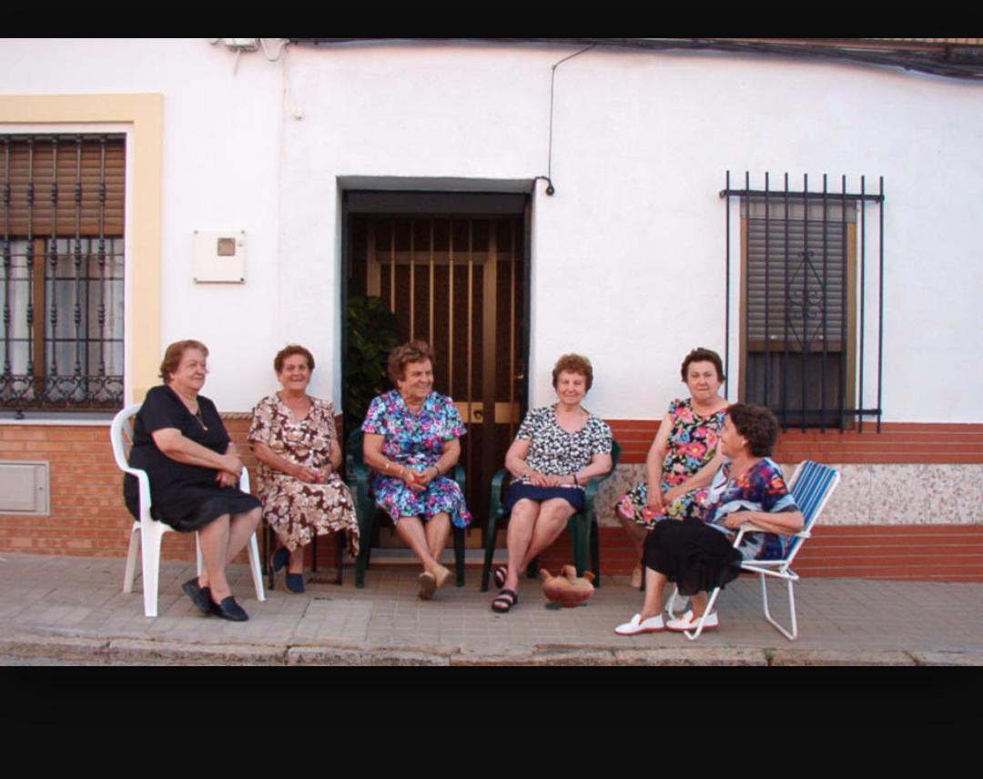 MariaJimenezAgu's tweet photo. Declaro ami amiga @Mariabuba_94 la líder de cotilleos  y la segunda @fanixuixu ... yo no aparezco ! http://t.co/0rBDwgv9Pq
