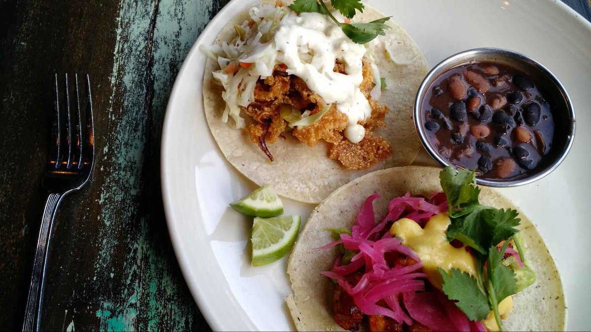 The 9 Best Mexican Restaurants in Boston: thrillist.com/eat/boston/bes…