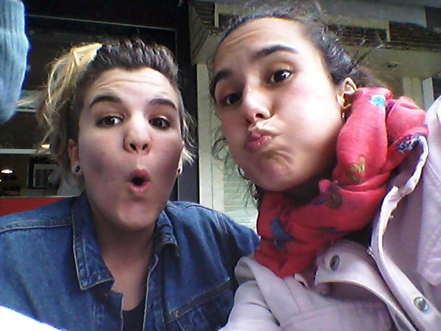 marina_fages's tweet photo. Noelia es una mala influencia! http://t.co/AyYBSY0juW