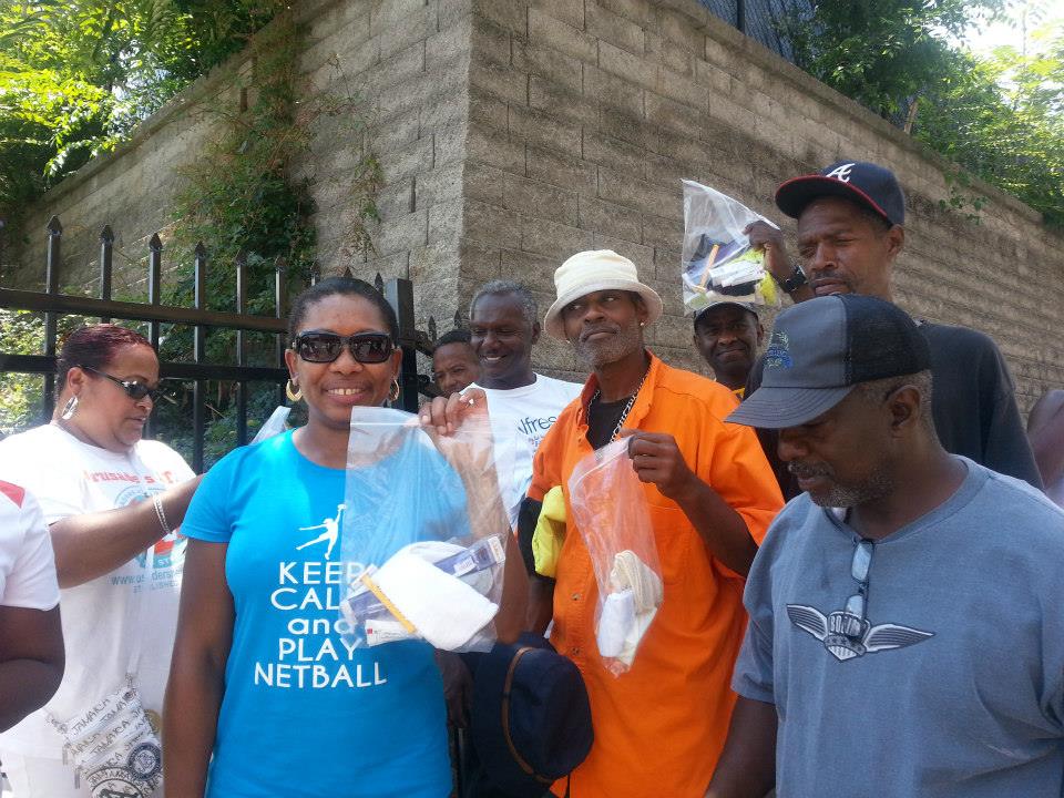 crusadersnetbal's tweet photo. We are doing the bags for the homeless again this year.
Last year we did 100 bags.  This year's goal is 150 bags. http://t.co/SBWCCHlRmo